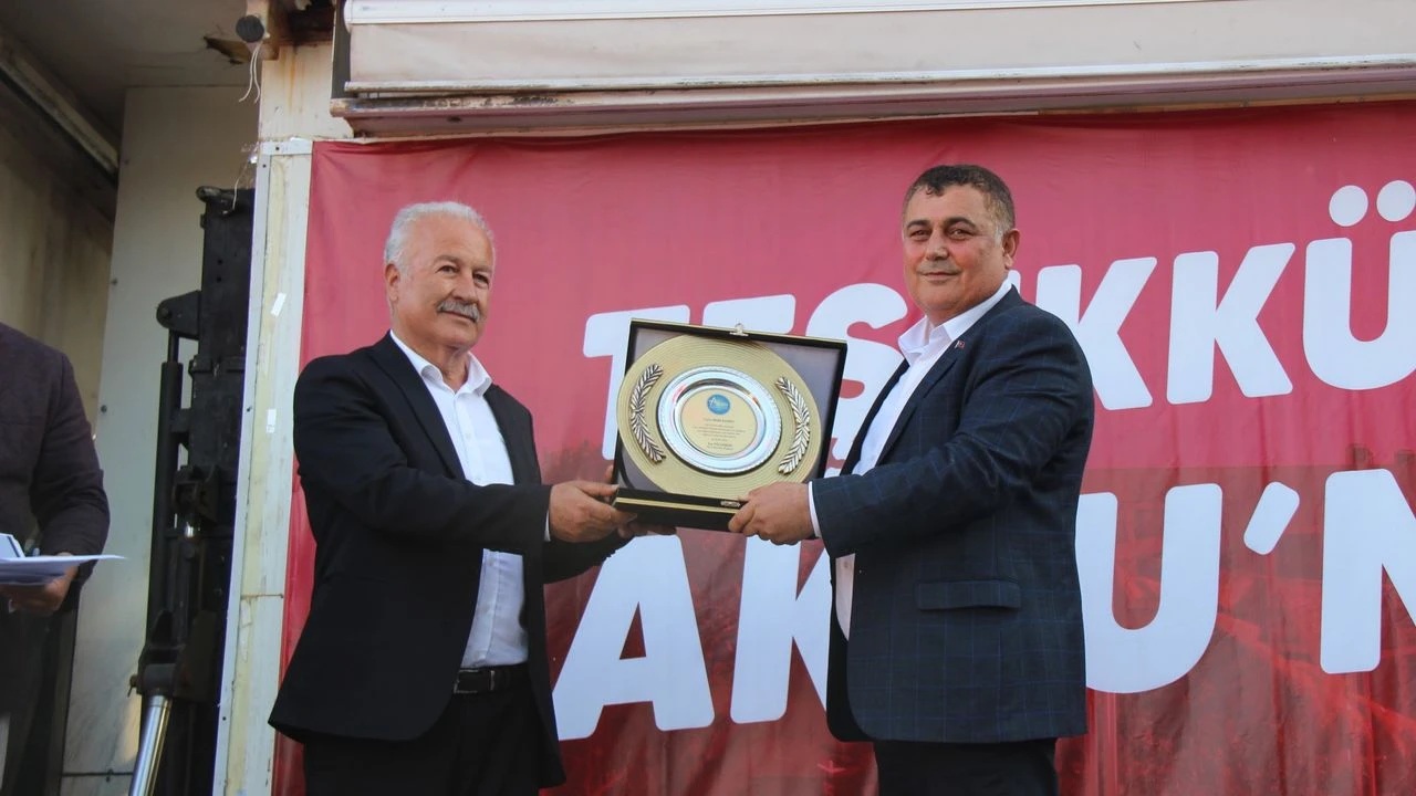 Isa Yildirim Halil Sahin