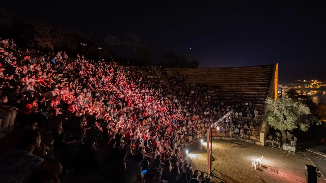 Kaş Tiyatro Günleri Ne Zaman (2)