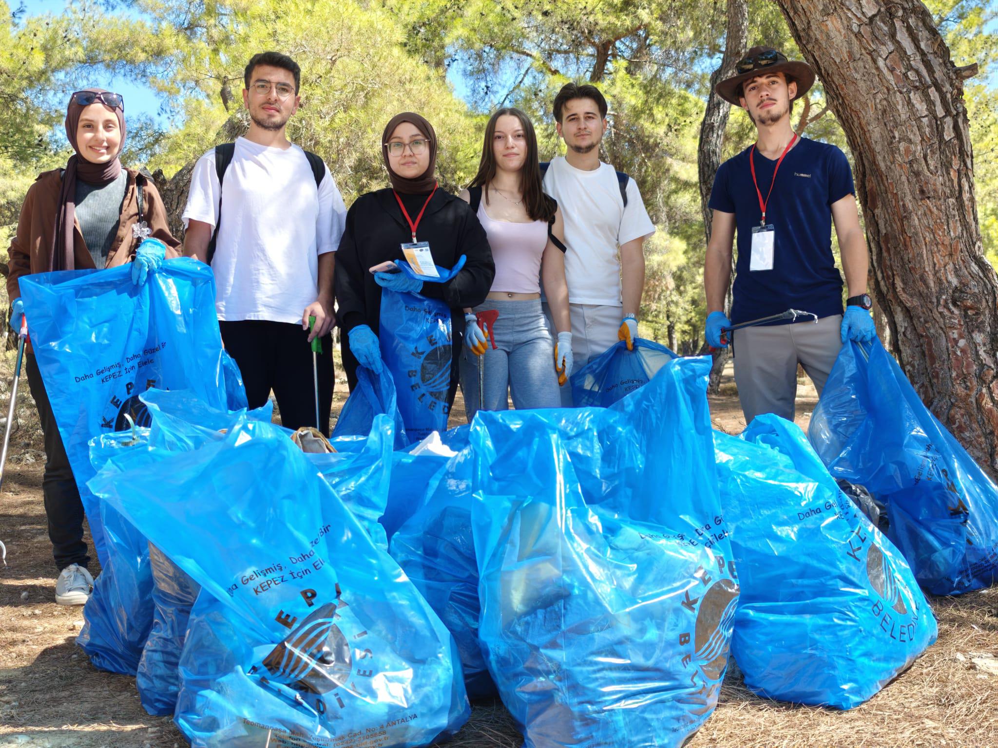 Kepezde 10 Bin Ton Cop Toplandi 6