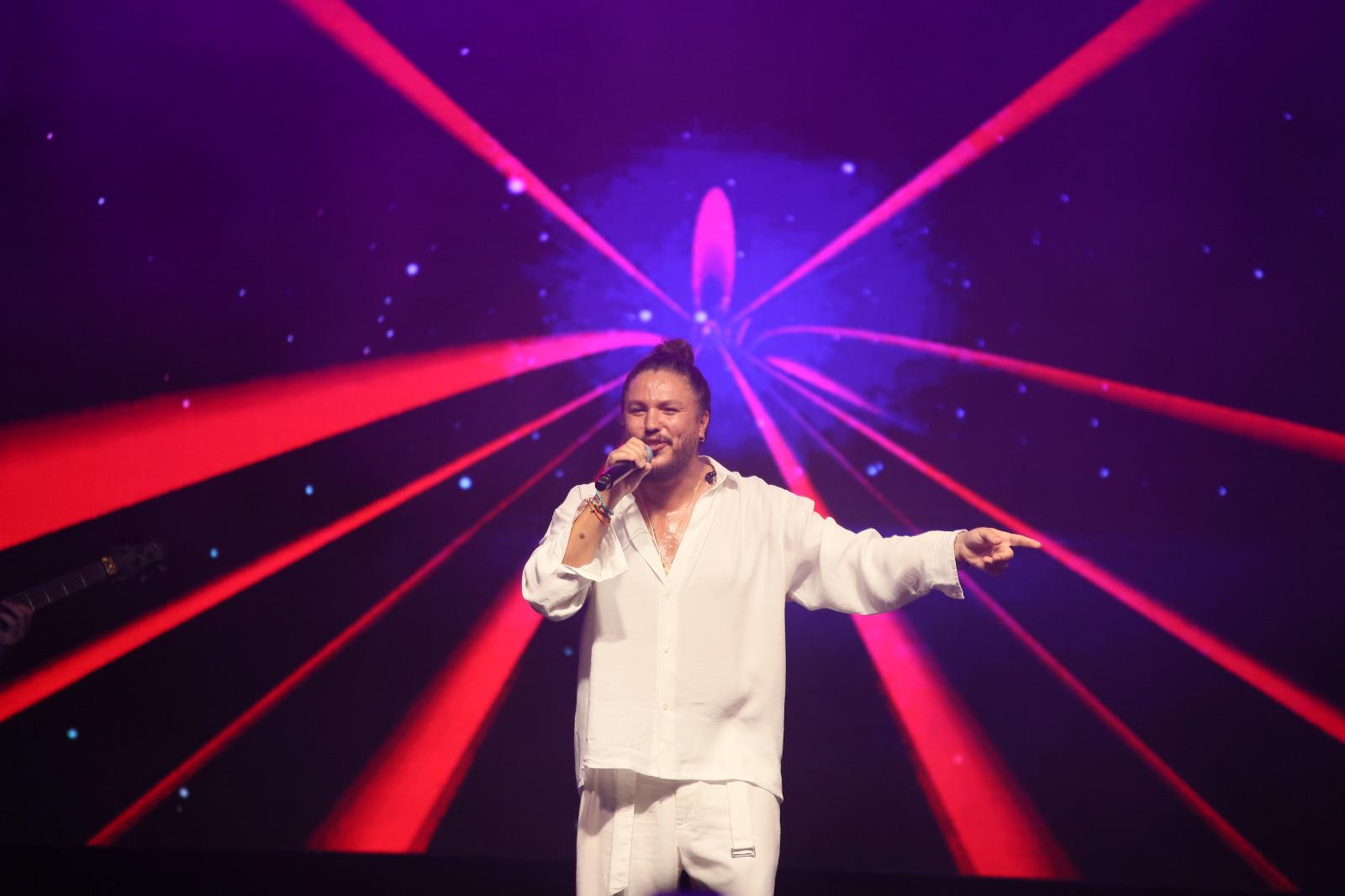 Kepezin 2. Uluslararasi Kultur Festivali Engin Demircioglu Konseriyle Final Yapti 12
