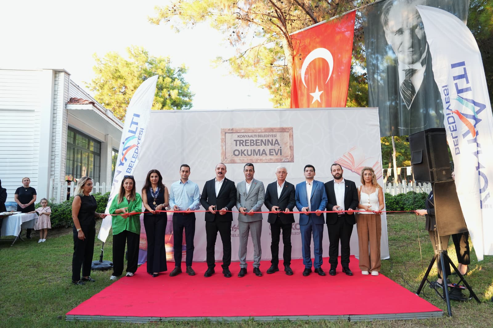 Konyaalti Beledi̇yesi̇ Trebenna Okuma Evi̇ Hi̇zmete Açildi (5)