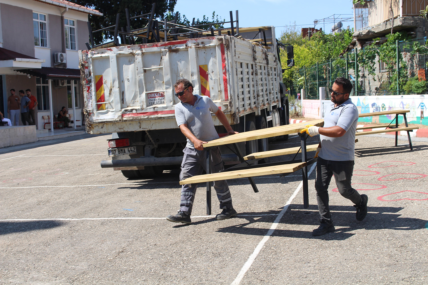 Manavgat’a Bank Ve Piknik Masası Desteği (10)