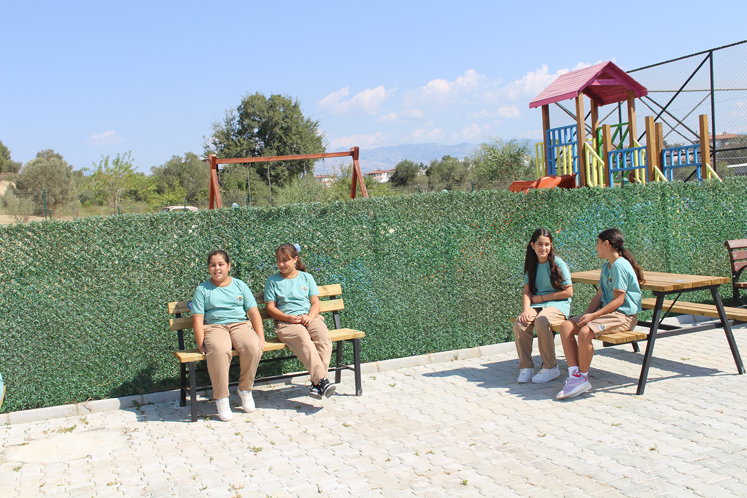 Manavgat’a Bank Ve Piknik Masası Desteği (9)