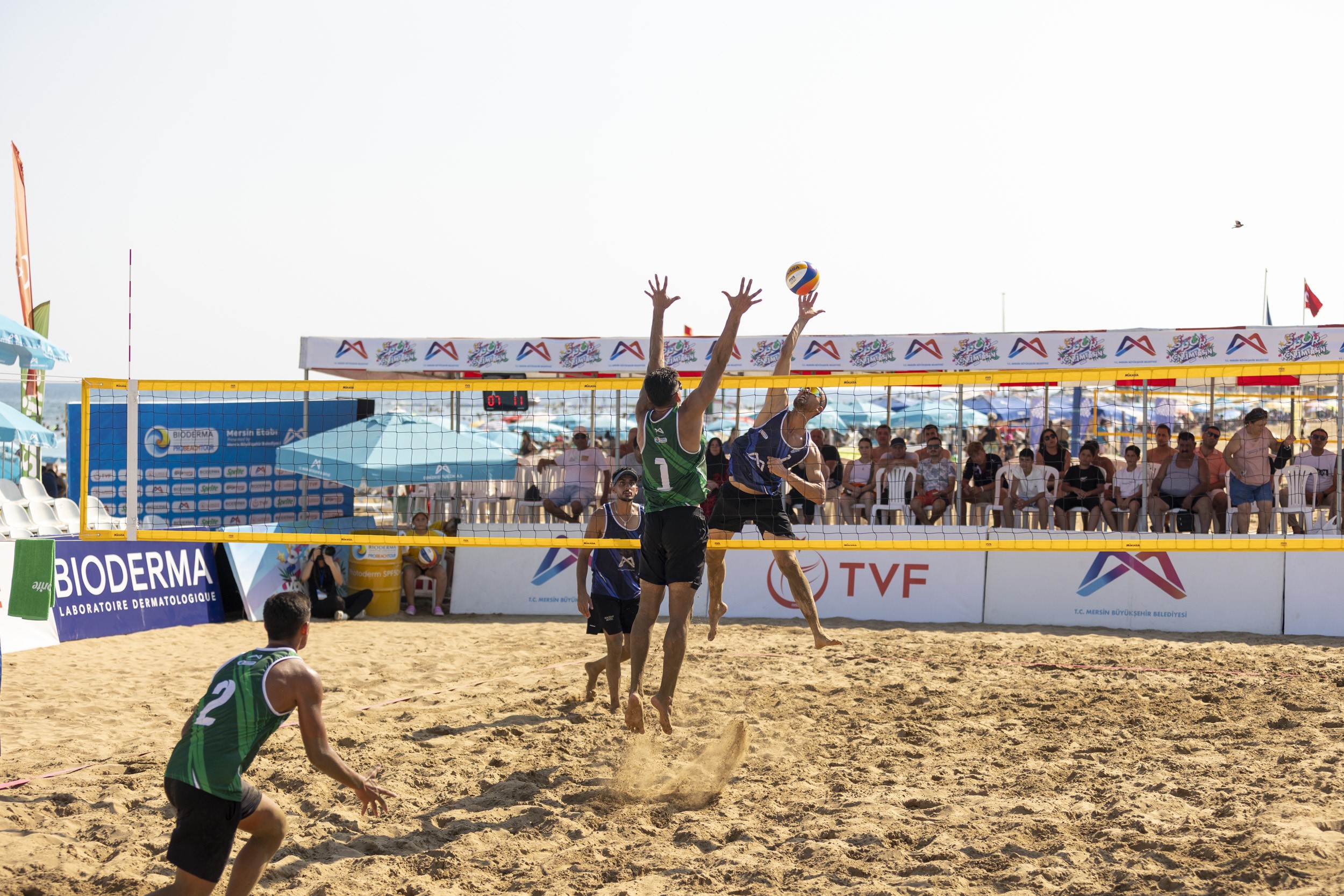 Mersin'de Plaj Voleybolu Heyecanı Başladı (3)
