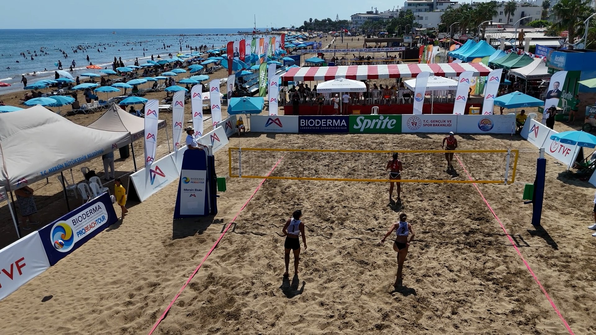 Mersin'de Plaj Voleybolu Heyecanı Başladı (4)