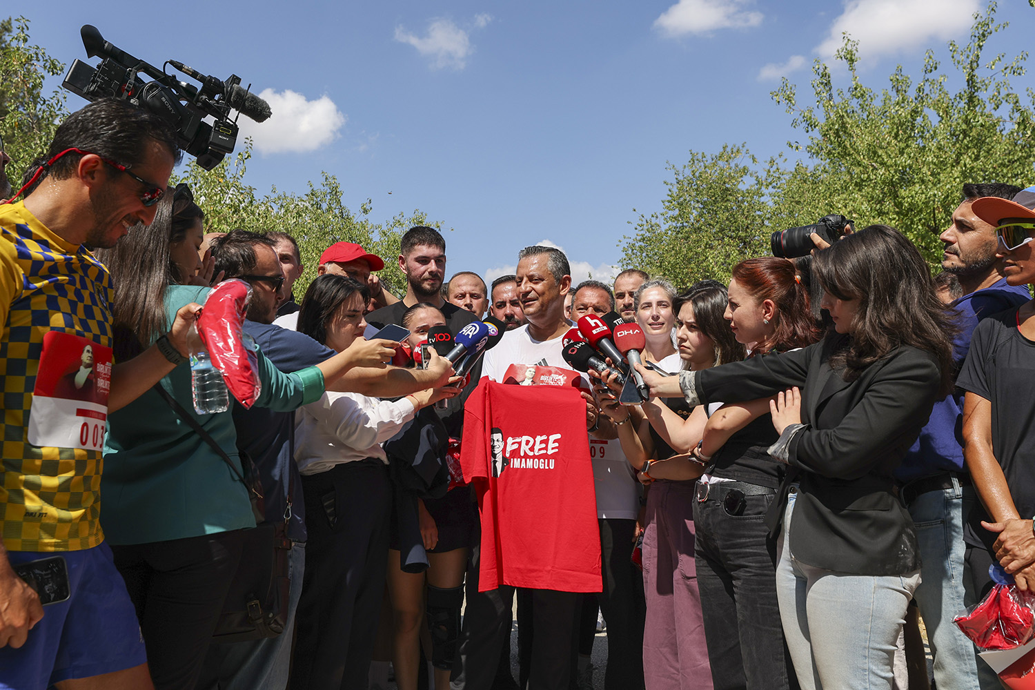 Özgür Özel, Chp 102'Nci Yıl Koşusu'na Katıldı