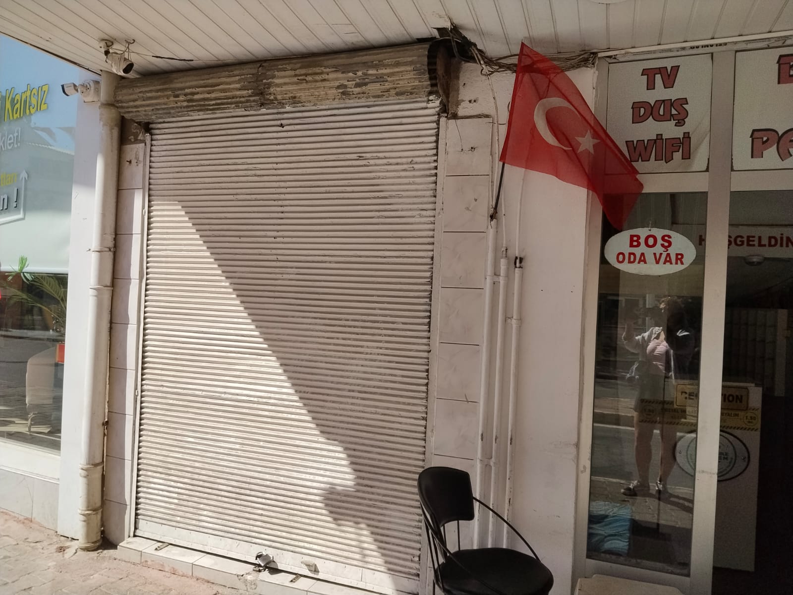 Saatçi Dükkanına Kepenk Vuruldu (2)