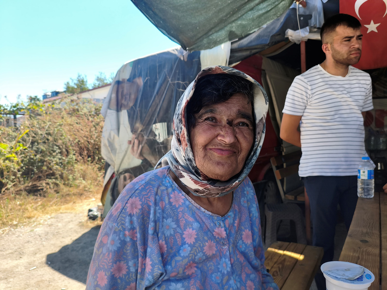 Son Durakta Otobüsten Inmeyen Kadın Için Şoförler Seferber Oldu (2)