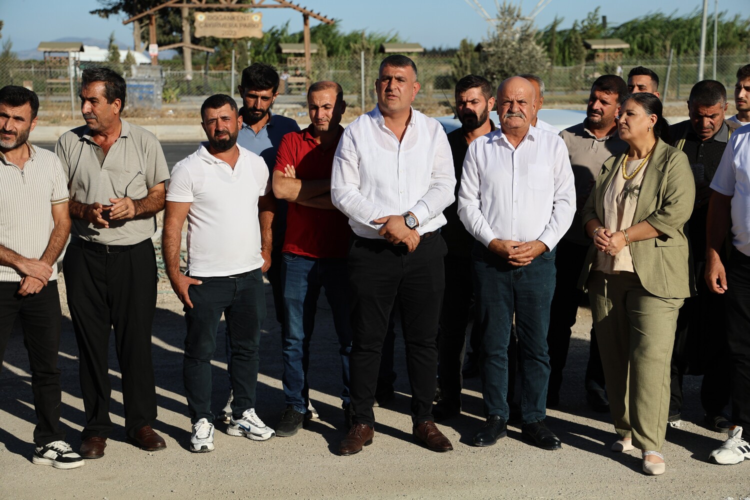 Tarım Işçilerinden 'Yevmiye' Eylemi Budama Işçisi 2500 Tl Alıyor, Tarım Işçisi De En Az 1500 Almalı (3)