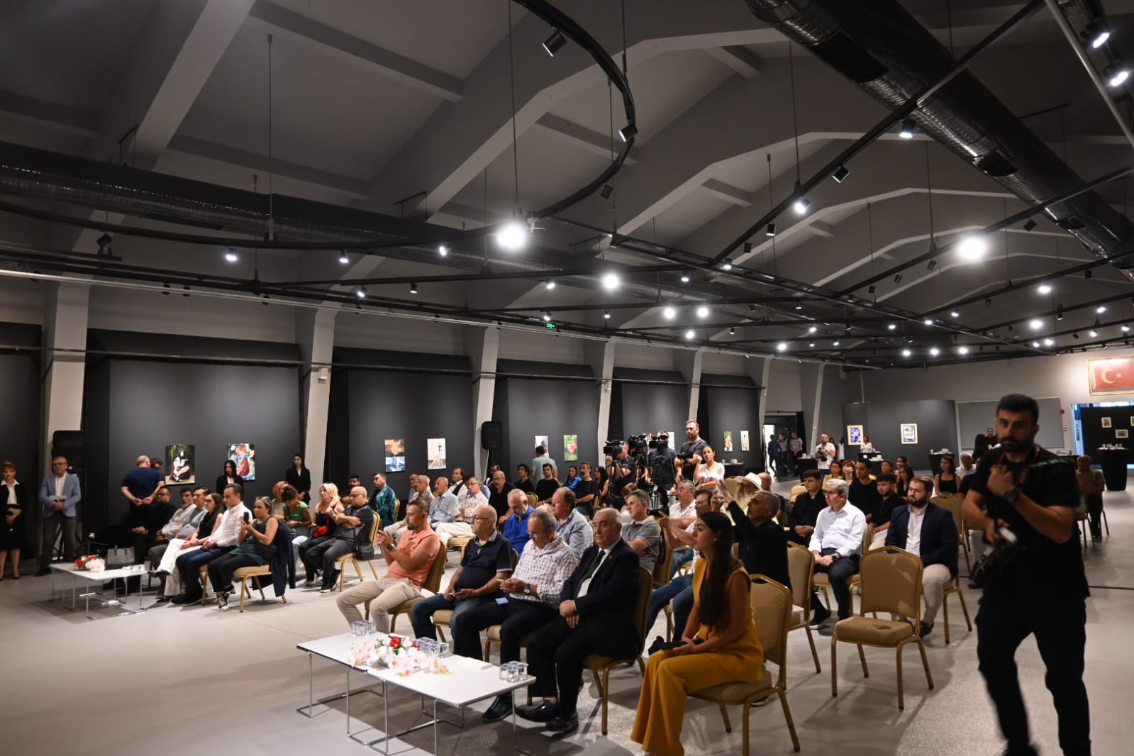 Uluslararası Akdeniz Tiyatro Ödülleri' (5)