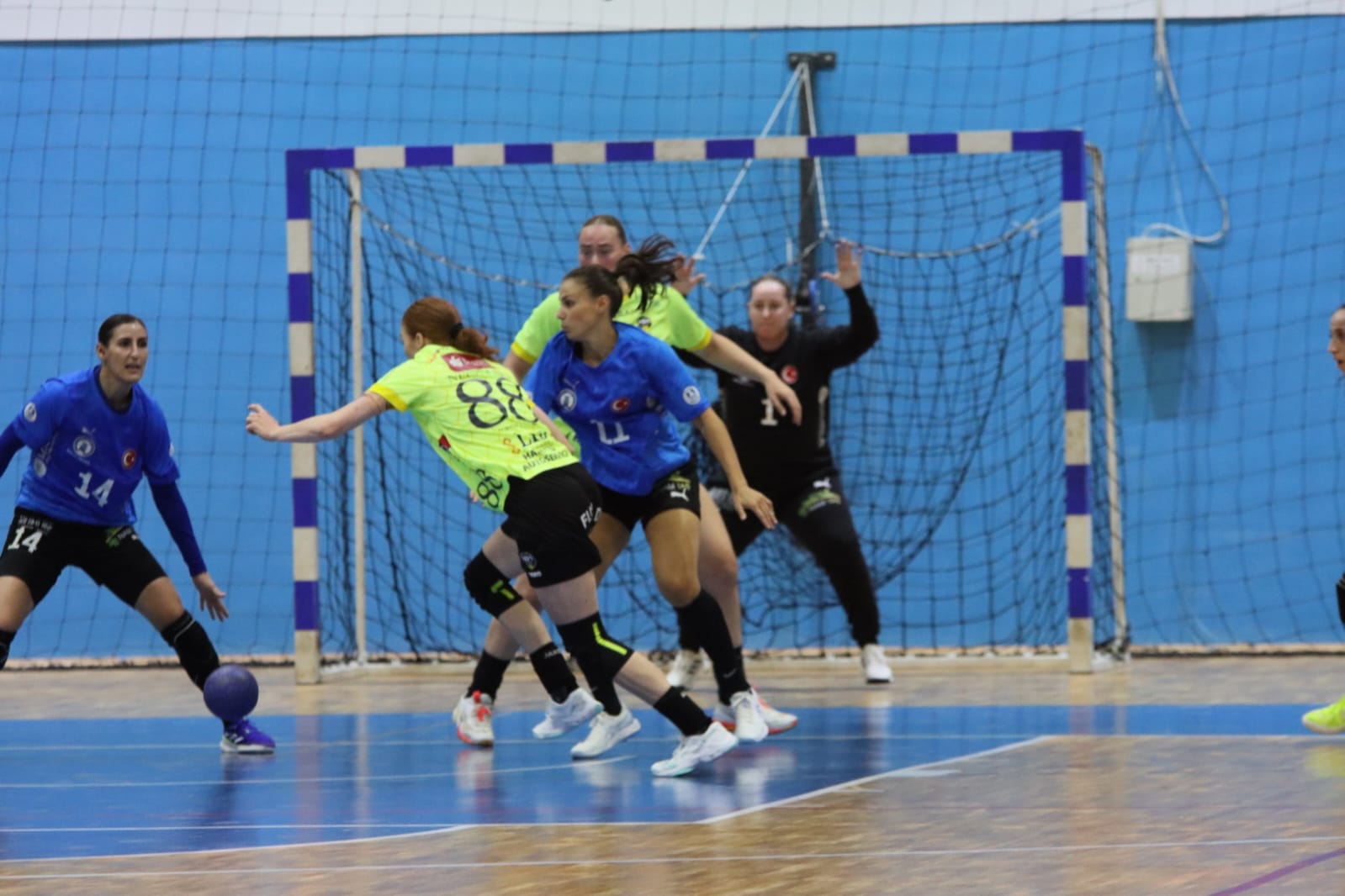 Yalikavakspor (2)