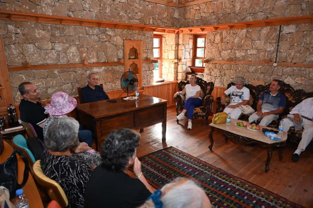 Yasli Dostu Kepez Icin Gonullulerle El Ele 5