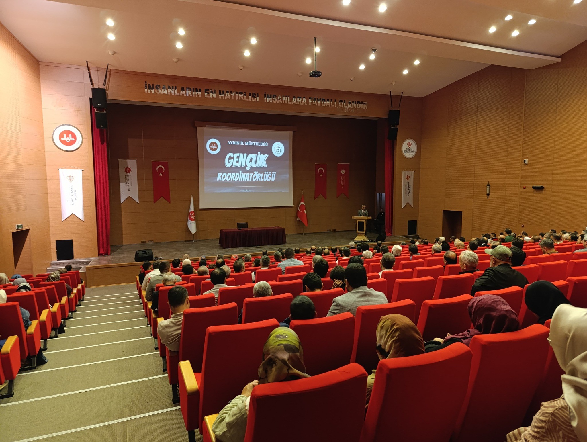 Aileye Ve Gençlere Yönelik Faaliyetler Tanıtıldı (1)