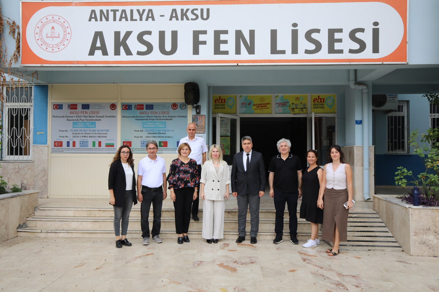 Akdeniz Üniversitesi’nin Ilklerini Yapan Hekimler Öğrencilerle Bulutu (1)