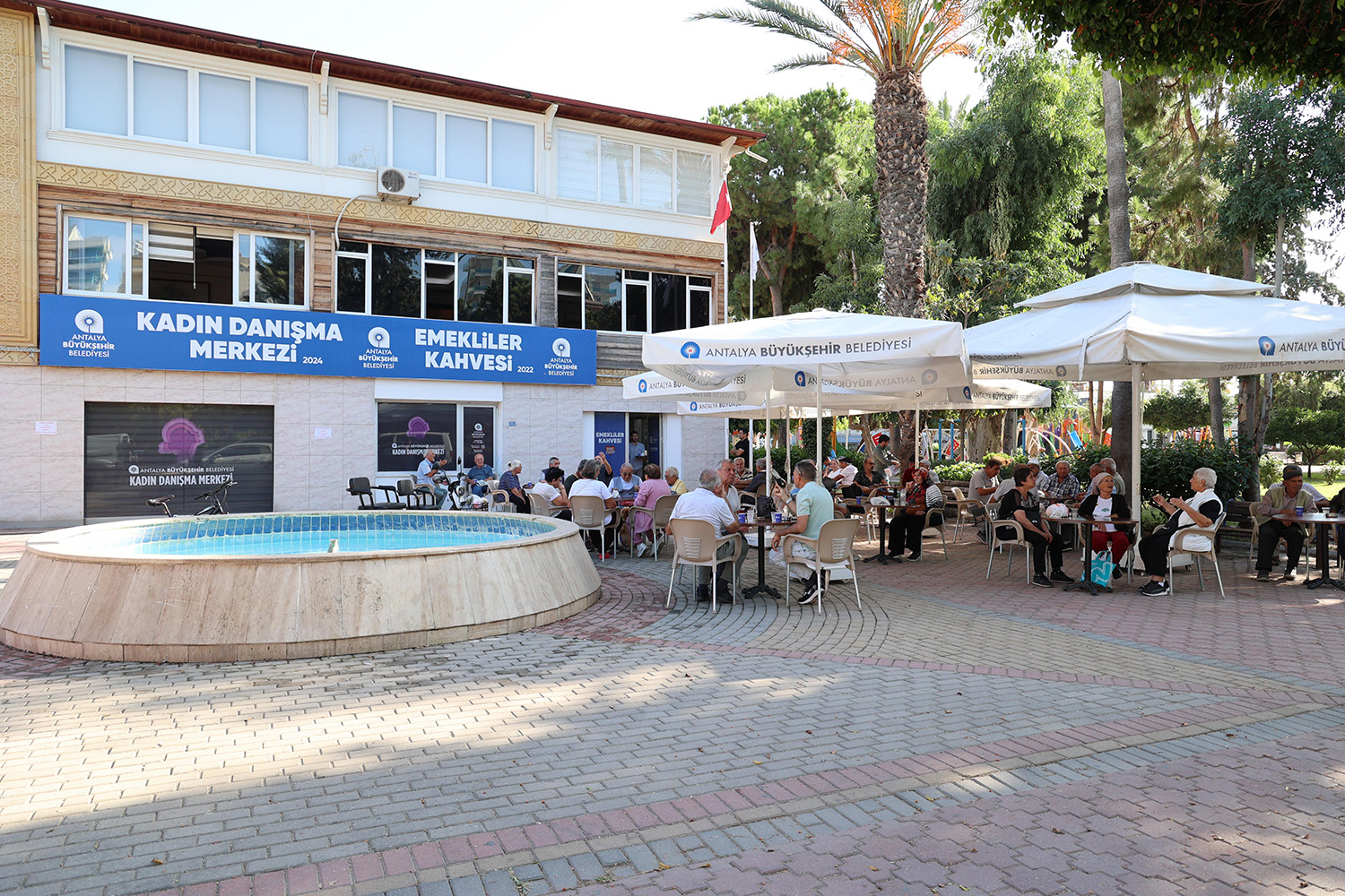 Alanya Emekli Kahvesine Emeklilerden Tam Not (3)