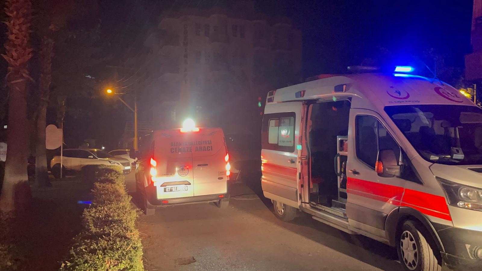 Alanya'da Yangında Hayatını Kaybeden Yaşlı Adamın Kıbrıs Gazisi Olduğu Ortaya Çıktı (9)
