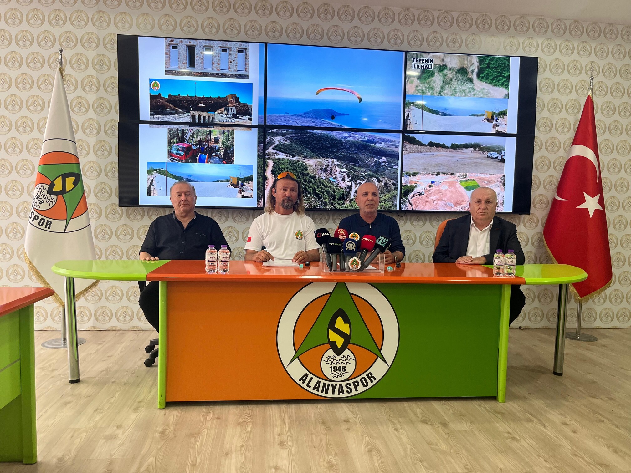 Alanyaspor Yamac Parasutu Iddialarina Yanit (2)