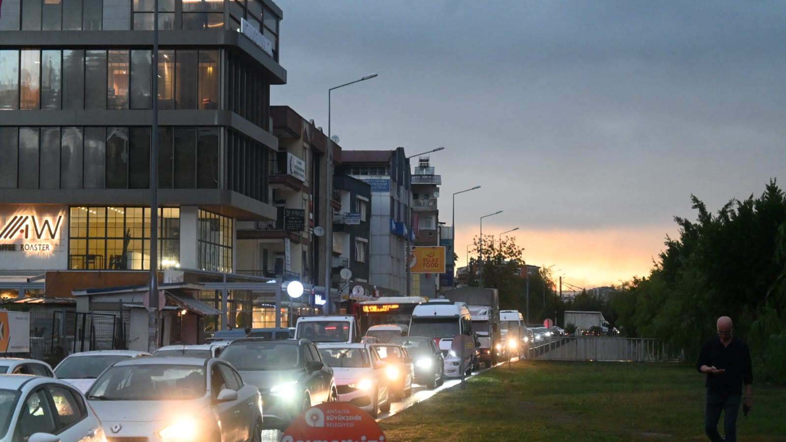 Antalya Trafik Saganak (4)