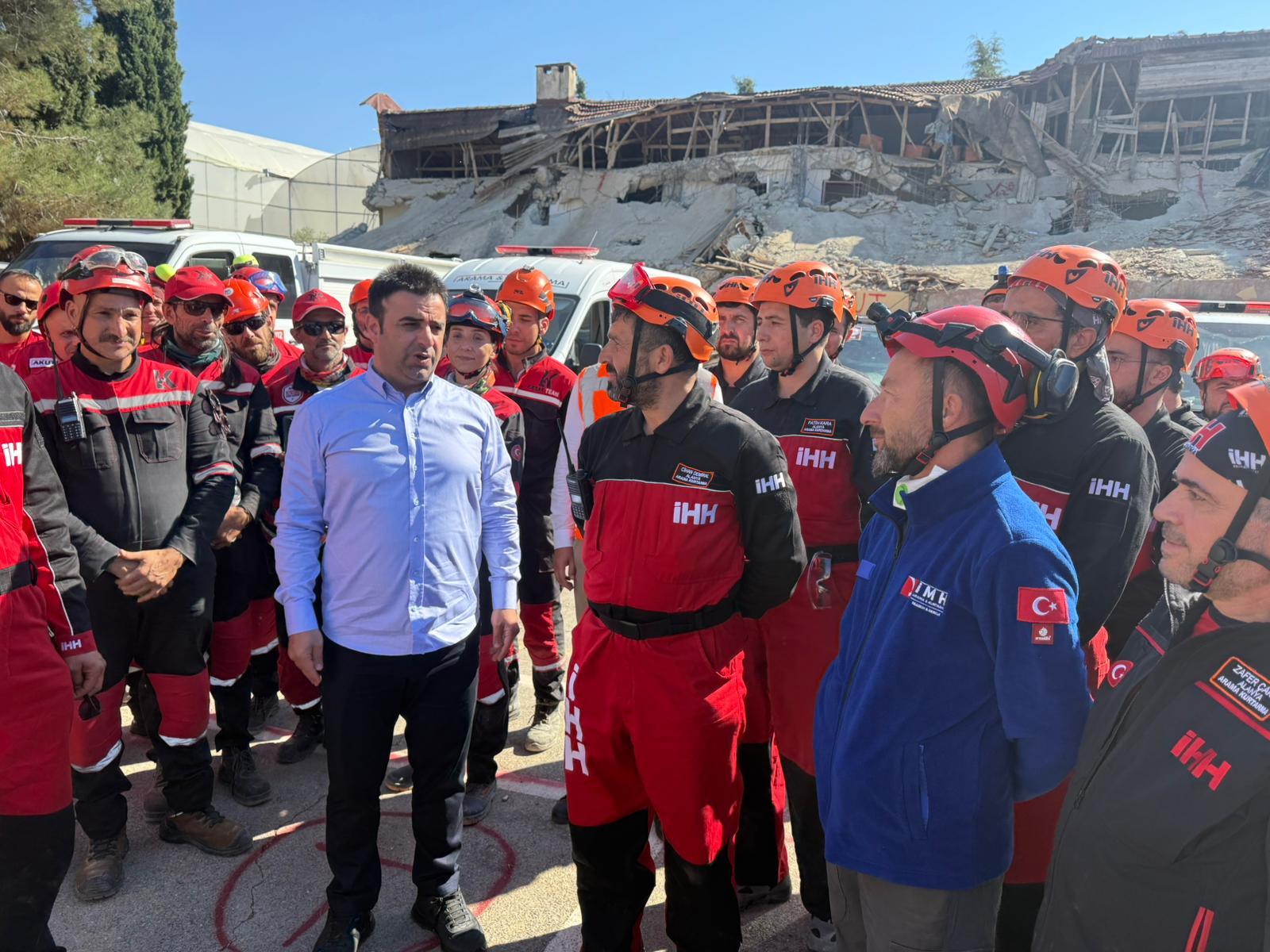 Antalya'da Yıkımı Gerçekleşen Riskli Yapı Enkazında Deprem Tatbikatı (3)