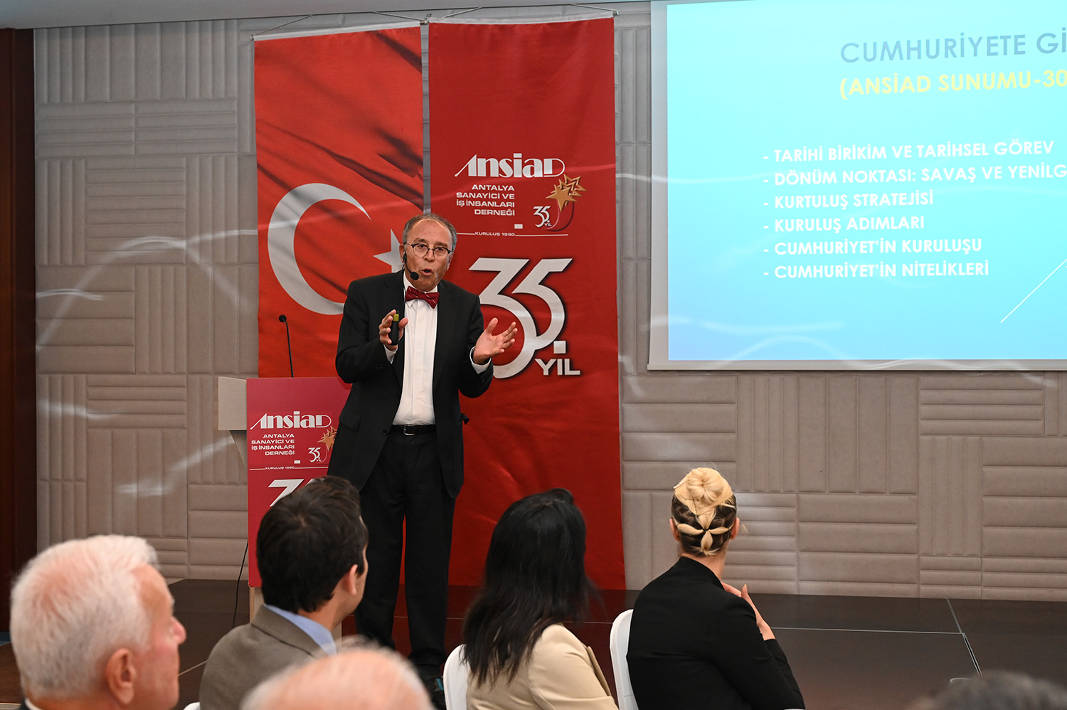 Atatürk Olmasaydı Cumhuriyet Kurulamazdı (1)