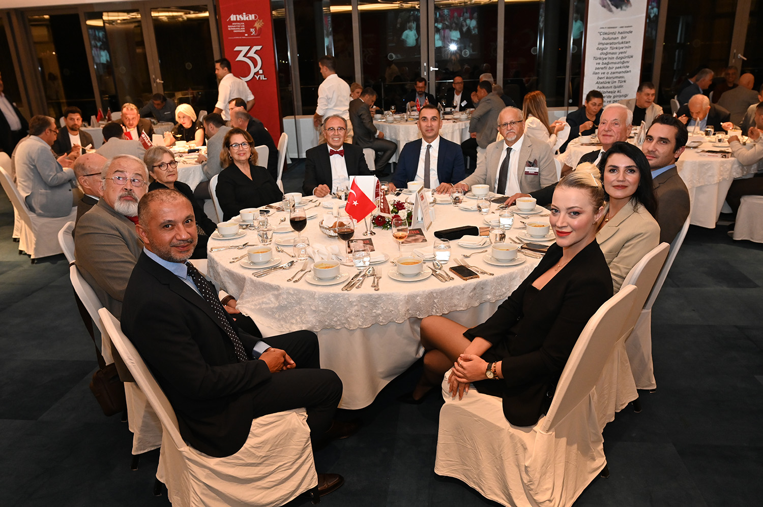 Atatürk Olmasaydı Cumhuriyet Kurulamazdı (2)