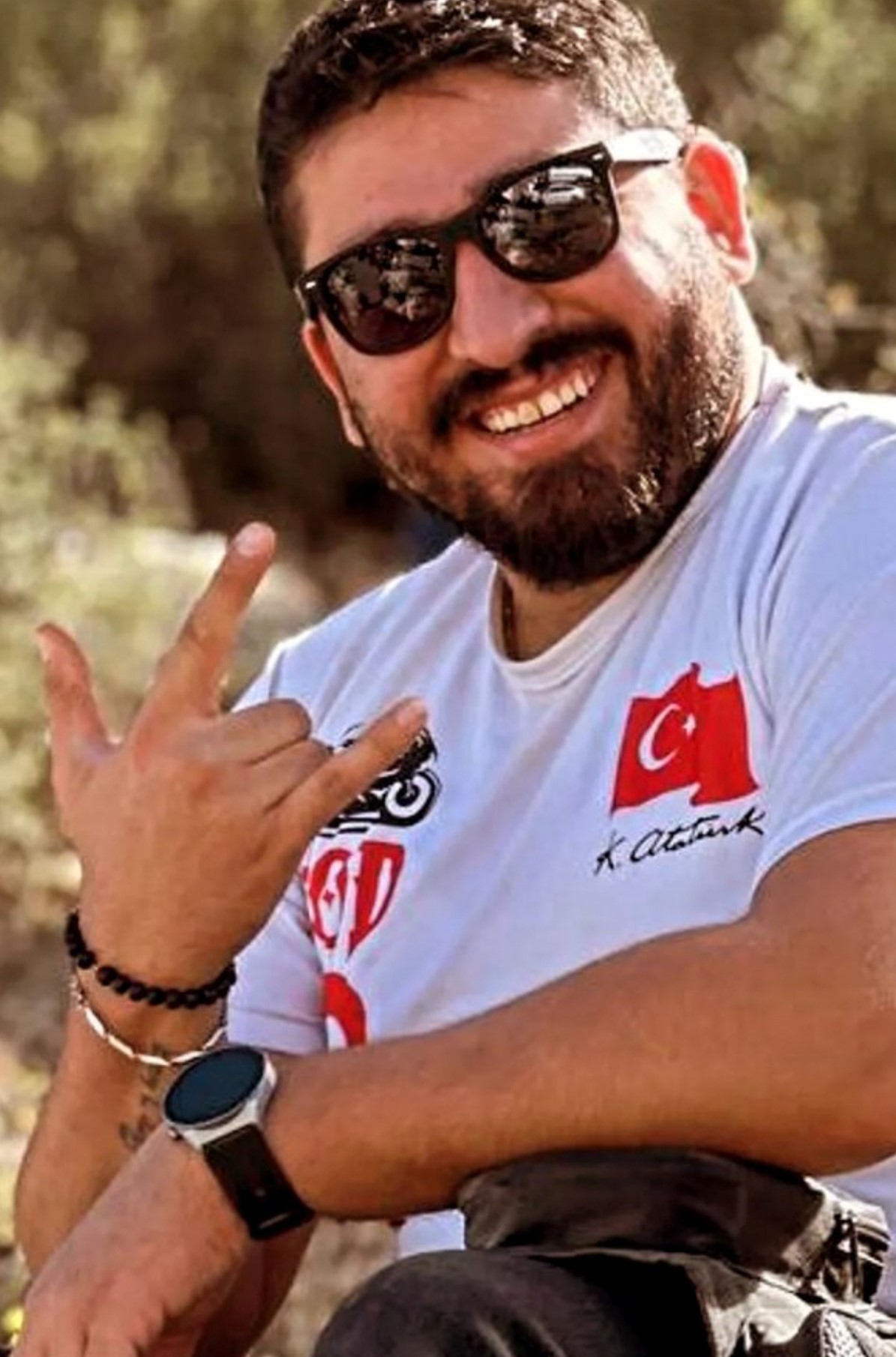 Babasının Mezarını Ziyaretten Dönerken Geçirdiği Kazada Hayatını Kaybetti (4)