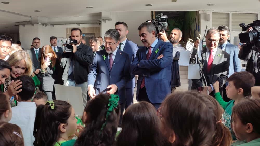 Bakan Tekin Hepimizin Bir Eksiği, Bir Engeli Var (1)