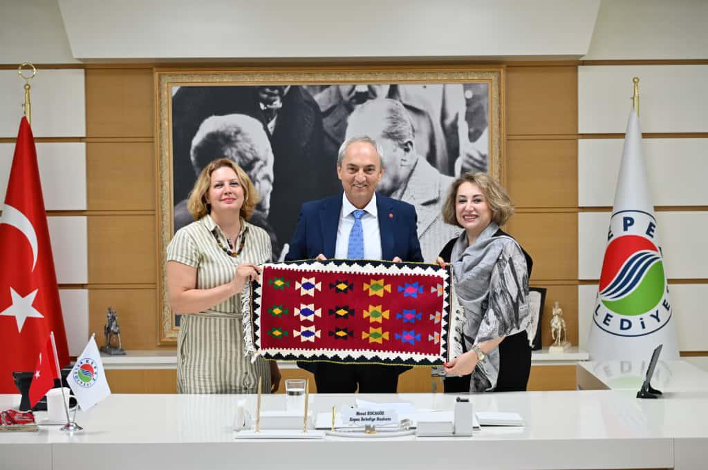 Baskan Kocagoz, Halk Gununde Vatandaslarla Bulustu 6