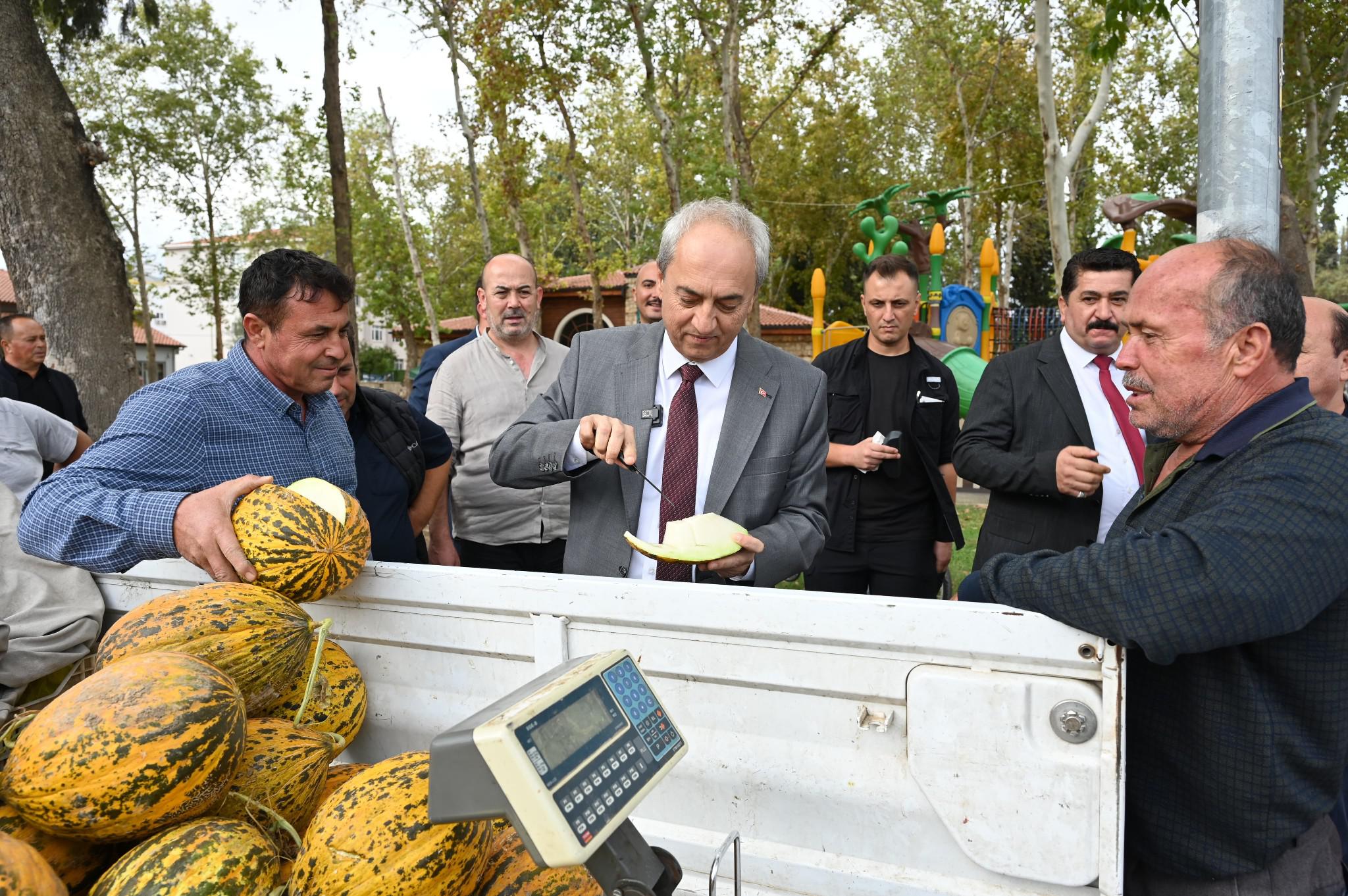 Baskan Kocagoz, Varsak Esnafini Ziyaret Etti 9