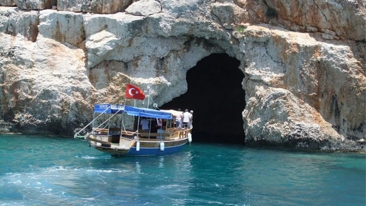 Beldibi Mağarası