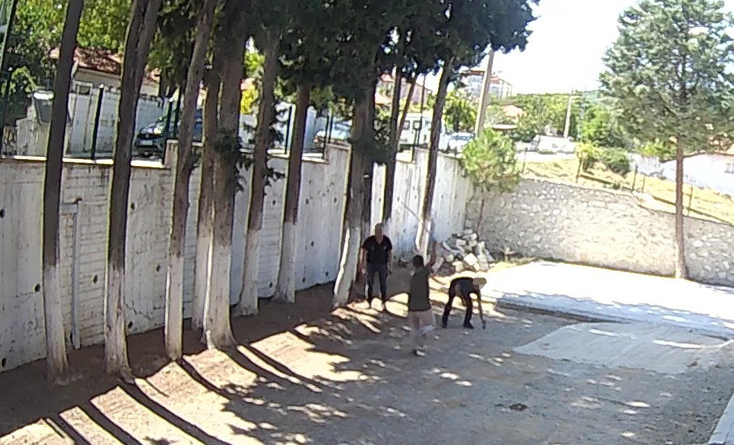 Belediye Başkanı Zabıtayı Sopayla Dövdü (5)