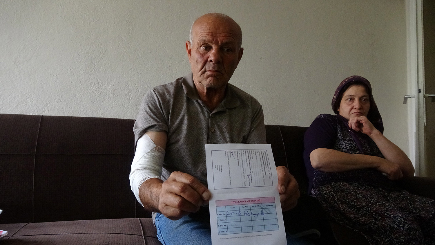 Beslemek Istediği Köpek Saldırdı, Koluna 10'Dan Fazla Dikiş Atıldı (4)