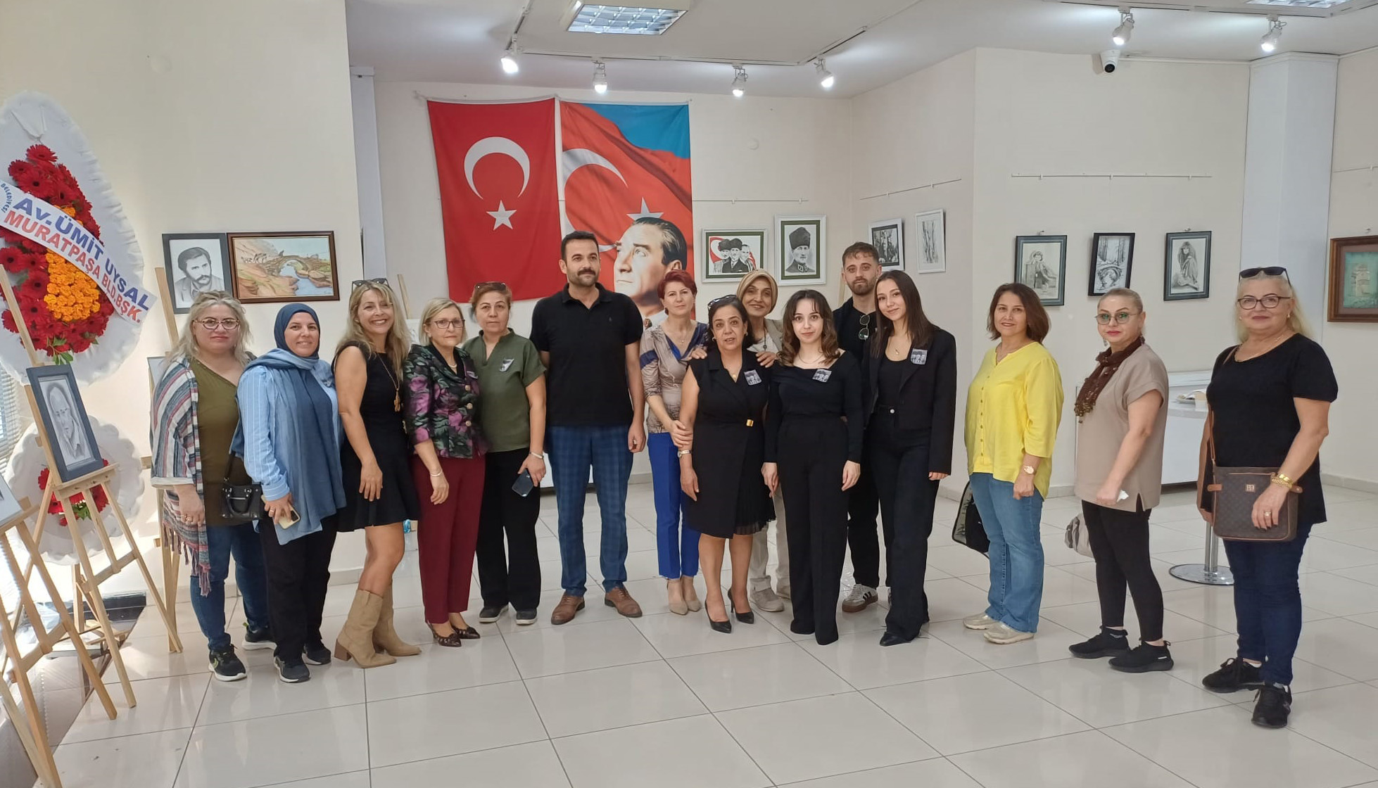 C U M H U R I Y E T I N 102 N C I Y I L I V E F A S E R G I S I 987919 293284