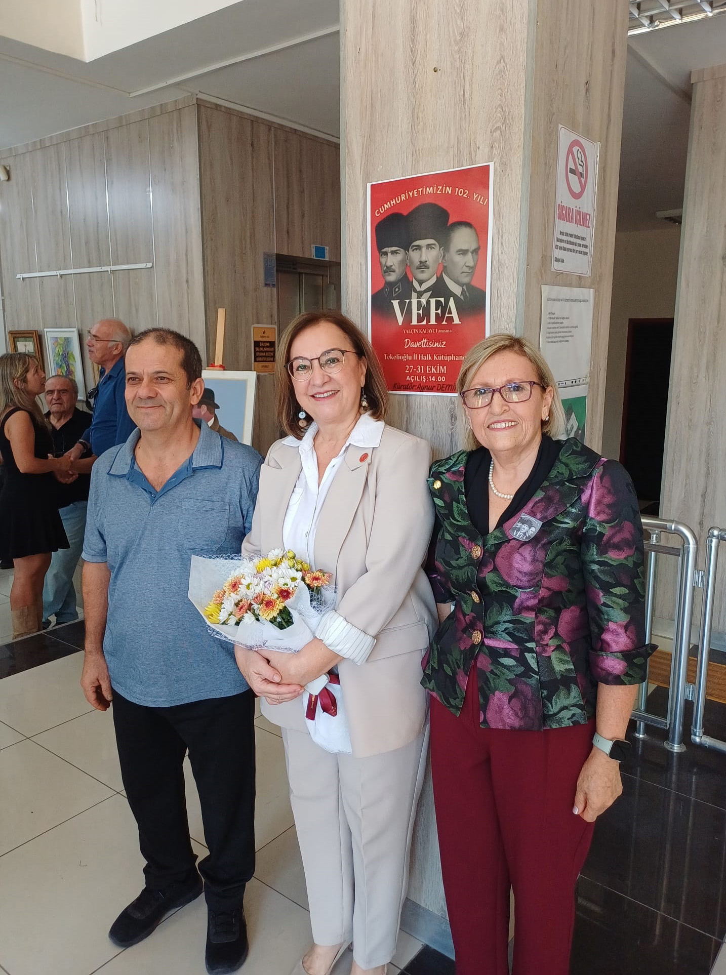 C U M H U R I Y E T I N 102 N C I Y I L I V E F A S E R G I S I 987920 293284