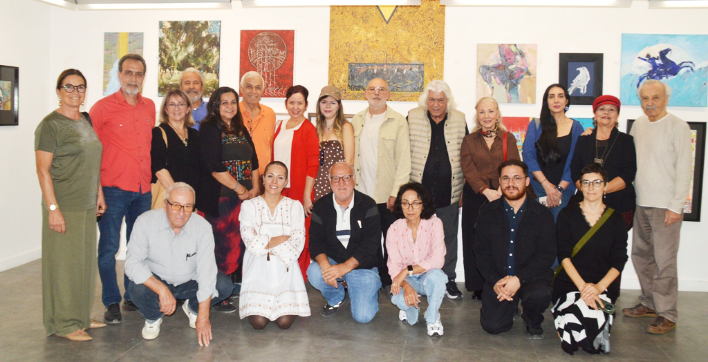 C U M H U R I Y E T S E R G I S I N D E B U L U S M A 991104 294056