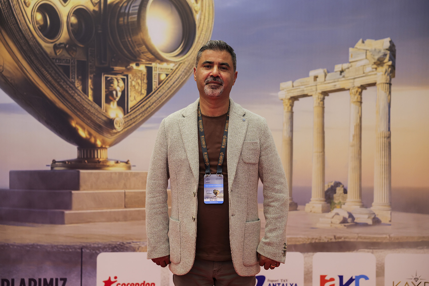 Cumhuri̇yete Gi̇den Yol Hacı Mehmet Duranoğlu (Yönetmen)(1)