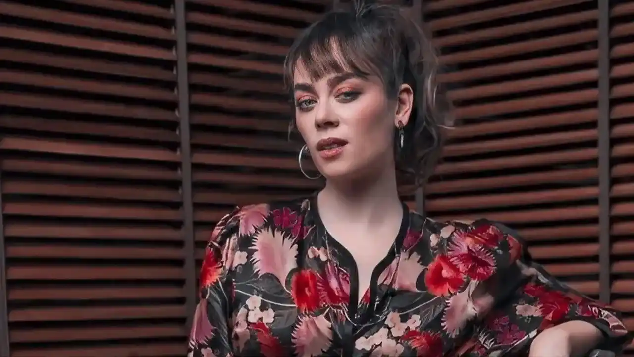 Demet Evgar-6