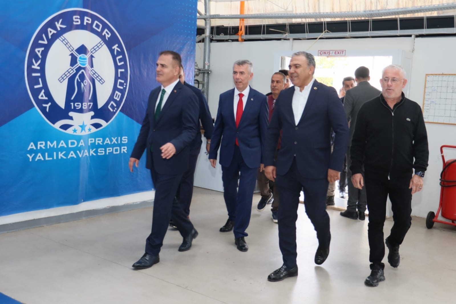 Denizin Kizlari Avrupa Oncesi Moral Depoladi (3)