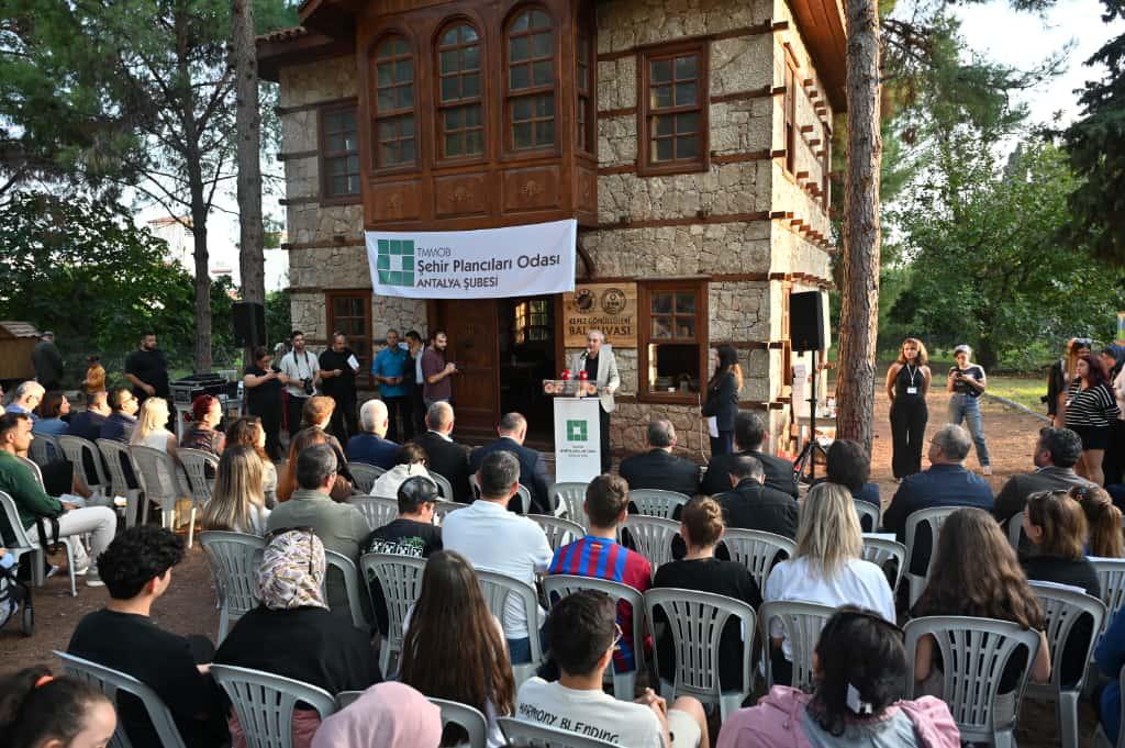 Dokumaparkta Cocuklarin Gelecek Sehir Hayalleri Tuvallere Yansidi 6