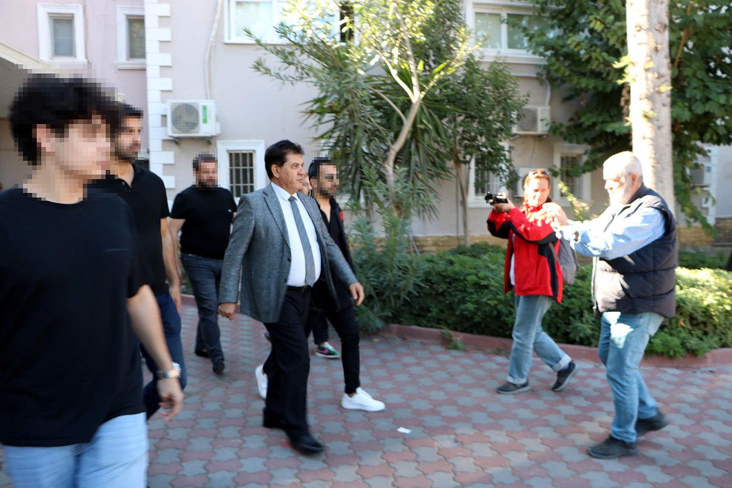 E S K I K E M E R B E L E D I Y E B A S K A N I M U S T A F A G U L 991099 294055