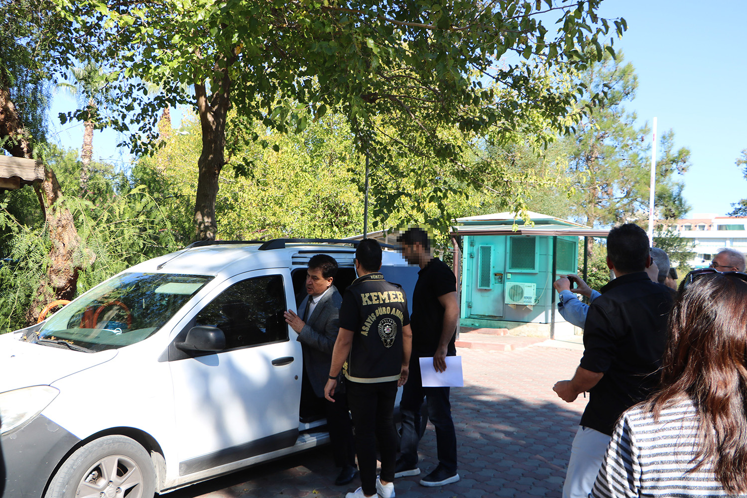 E S K I K E M E R B E L E D I Y E B A S K A N I M U S T A F A G U L 991100 294055