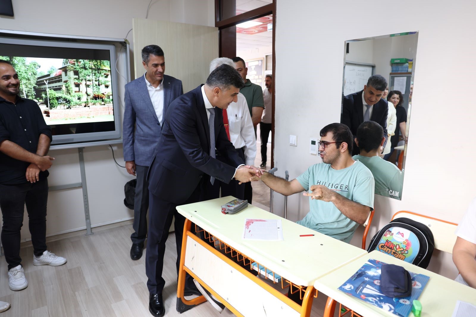Eğitim, Geleceğimizin En Önemli Yatırımıdır (1)