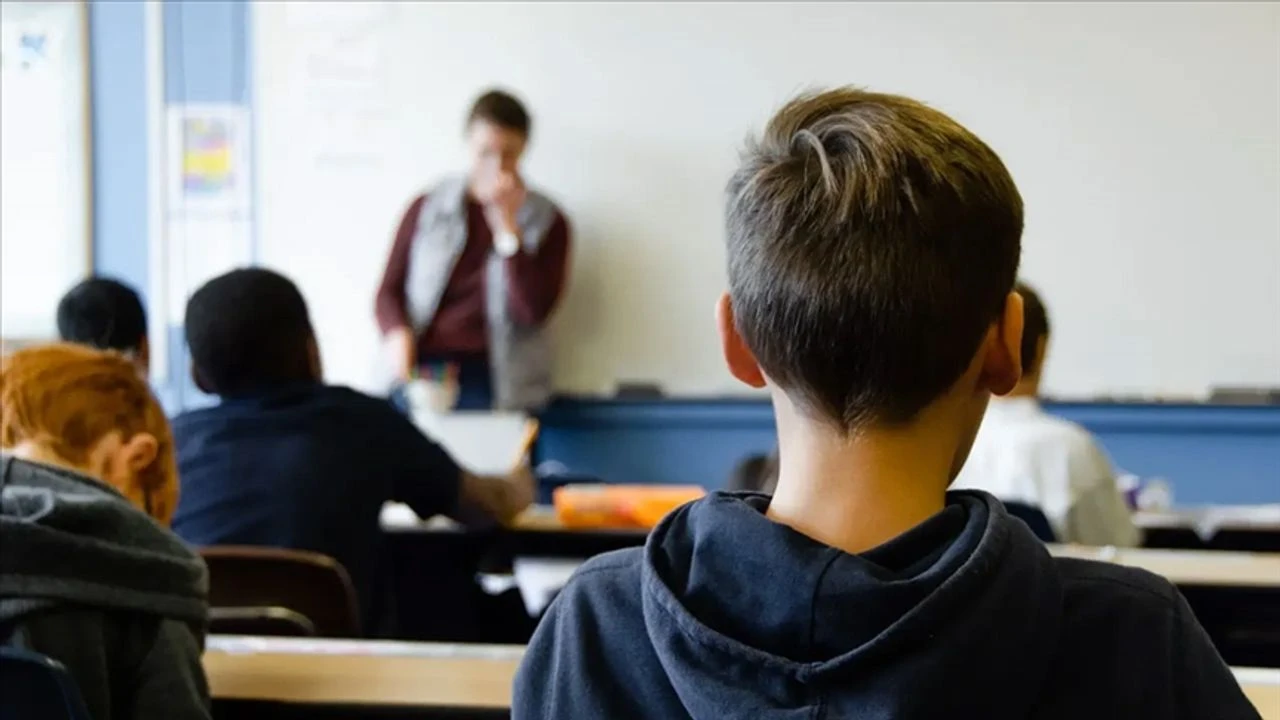 Eğitim Sistemi Çöktü (1)-1