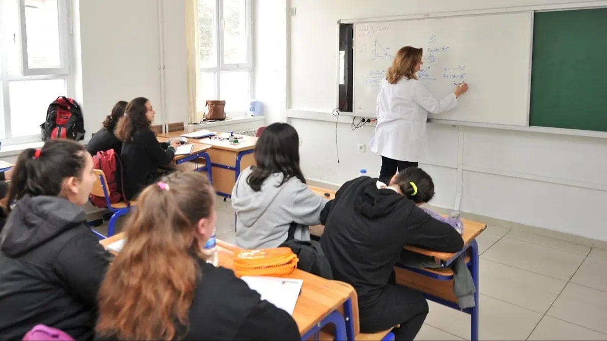 Eğitim Sistemi Çöktü (1)