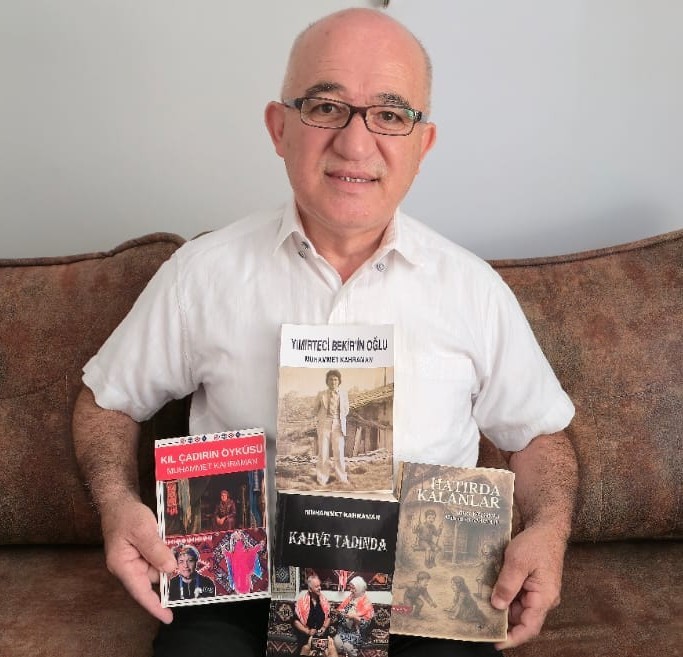 Emekli Öğretmen Yazdığı Kitaplarıyla Kent Kültürüne Hizmet Ediyor (1)
