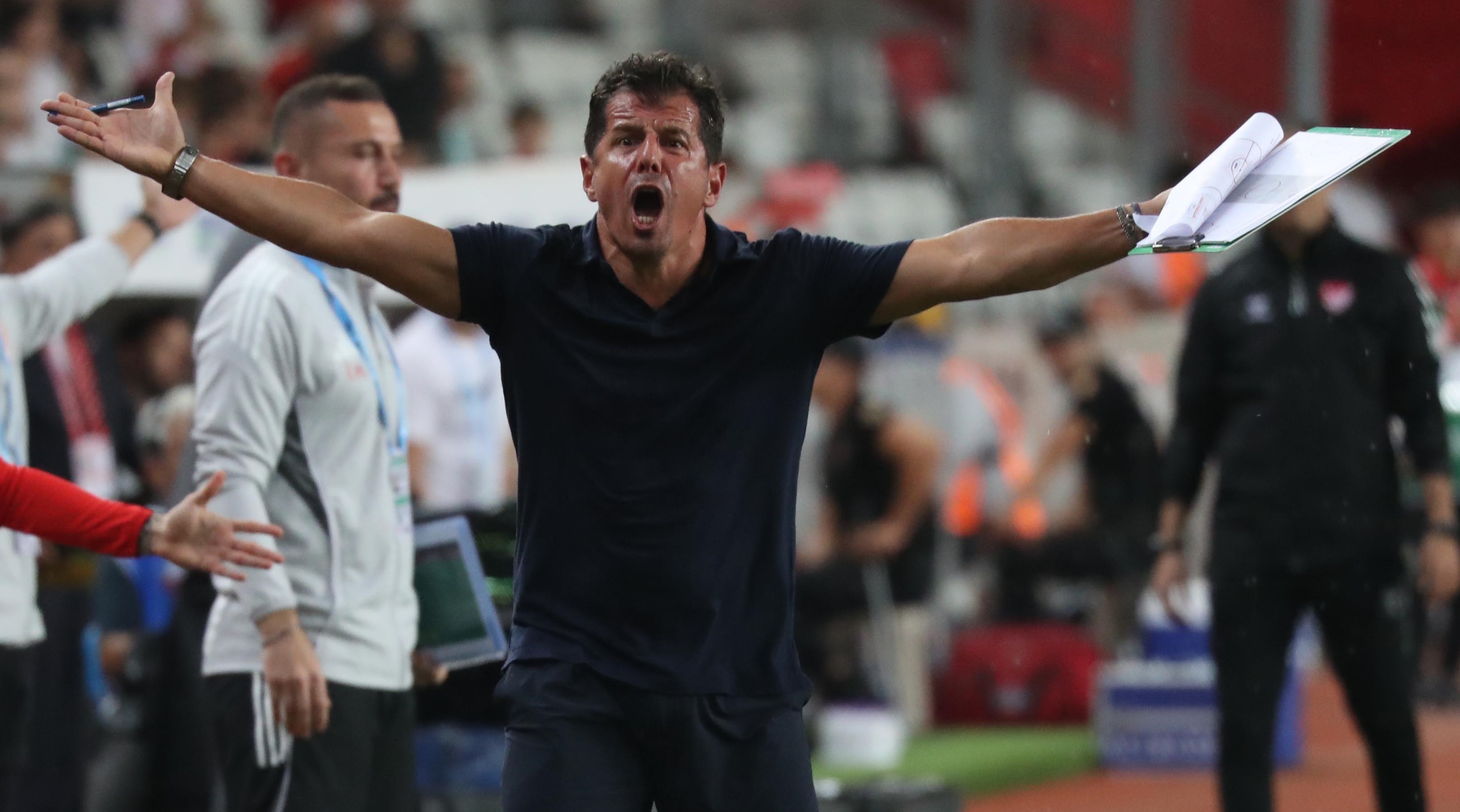Emre Belözoğlu (5)