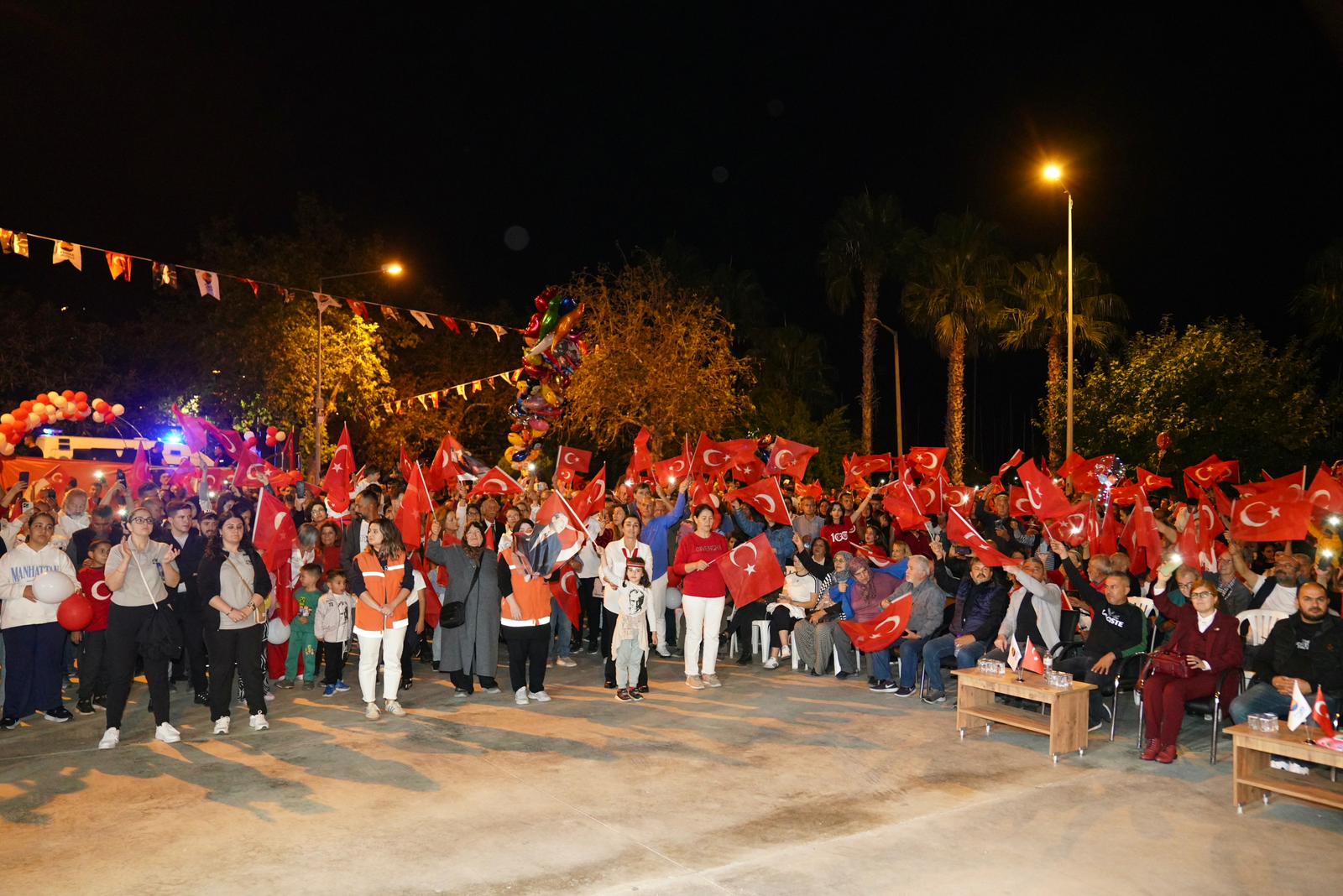 Finike’de Cumhuriyet Bayramı Coşkusu (1)