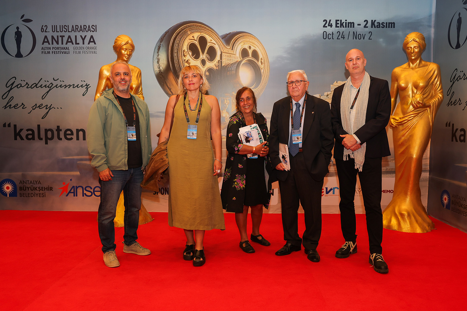 Hümanist Bir Deha Gazi Yaşargil Film Ekibi