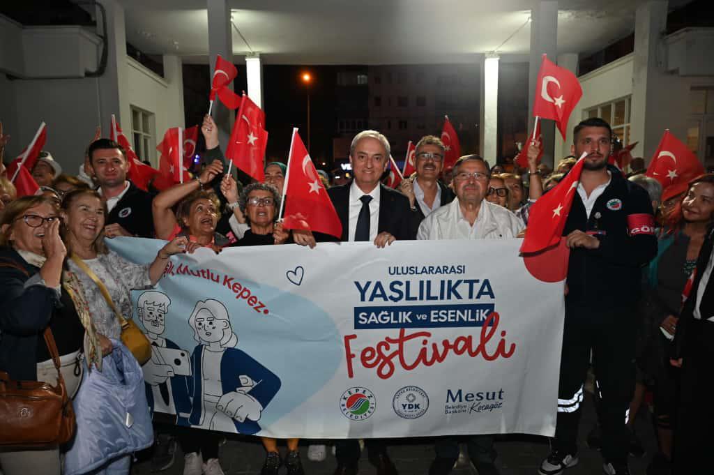 Kepez, Yaslilarin Bariyerini Kaldirdi 14