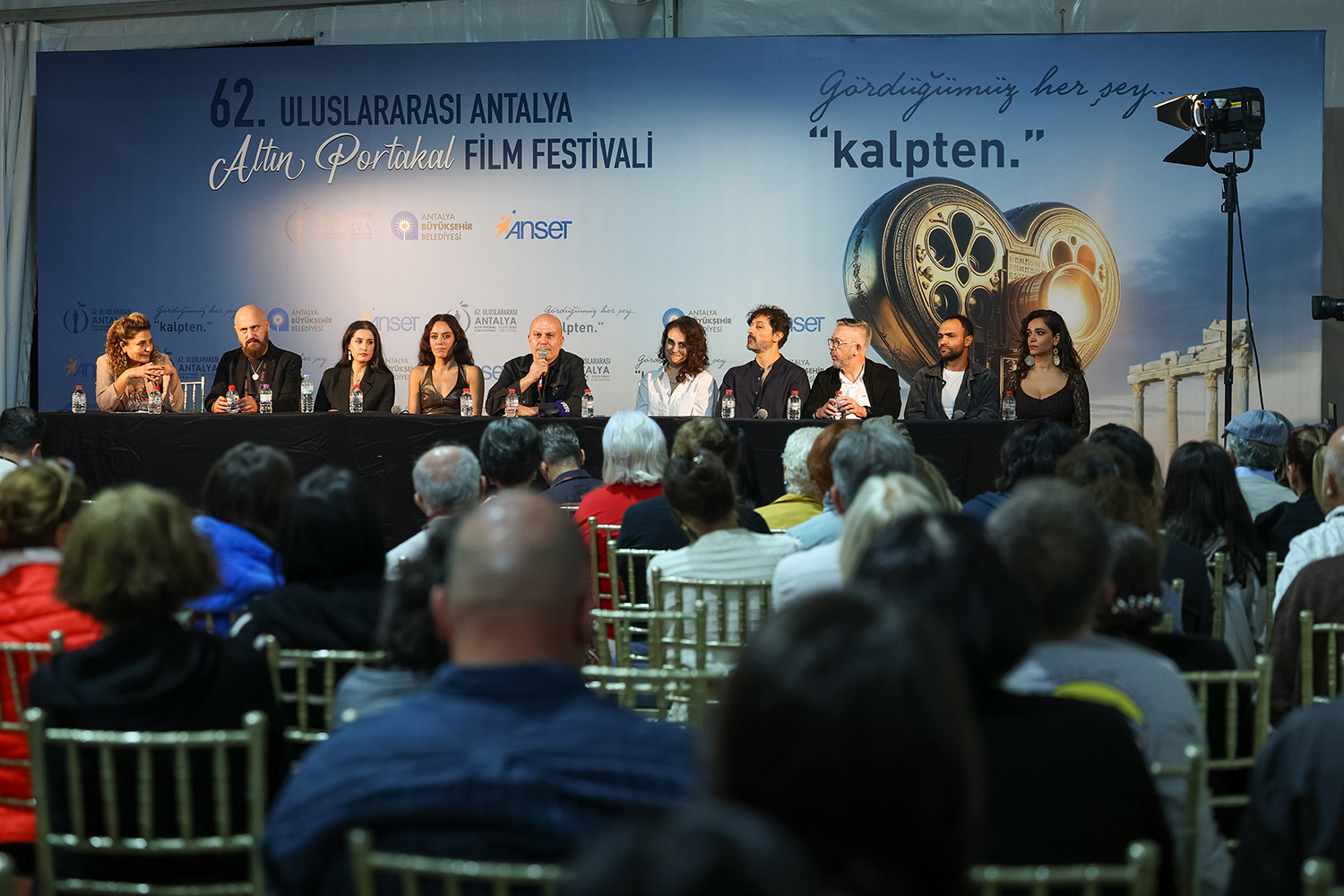 Kesilmiş Bir Ağaç Gibi Söyleşi